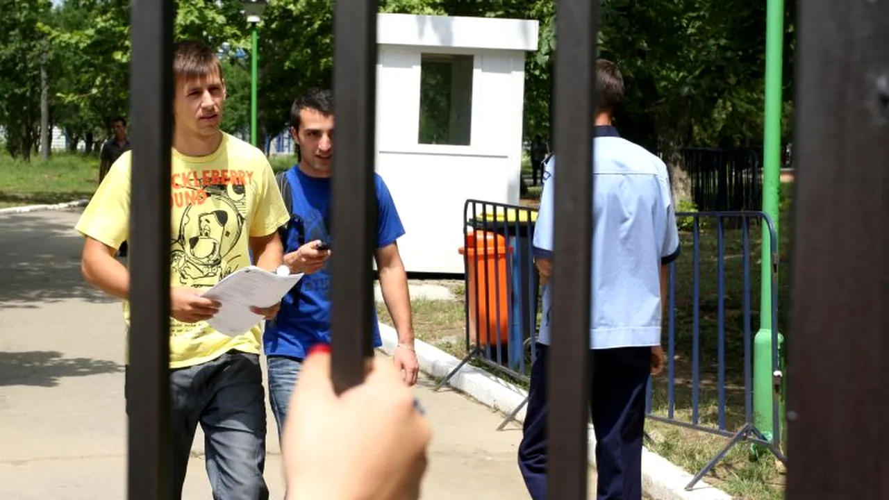 IGPR: Polițiștii vor supraveghea intrarea și ieșirea elevilor de la ore, precum și traseele acestora