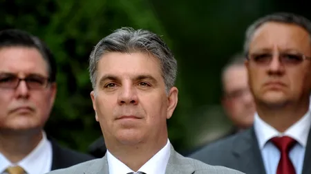 Replica lui Zgonea la propunerea lui Băsescu. Cine ar vrea să rămână în Parlament. 