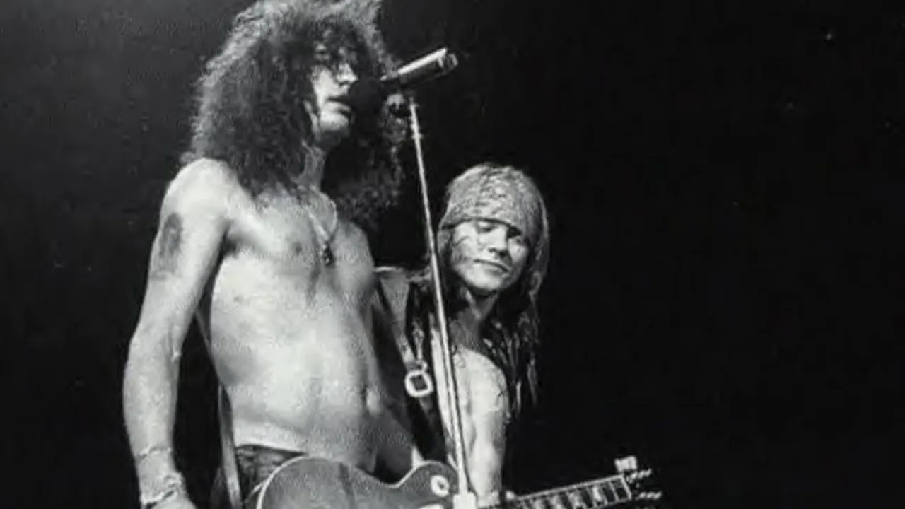 Slash s-a împăcat cu Axl Rose. Ce șanse sunt ca o reunire a trupei Guns N' Roses să aibă loc
