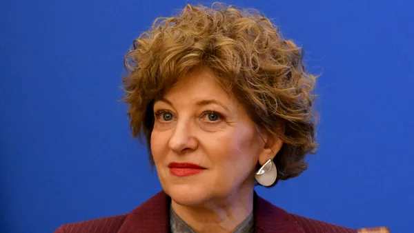 Oana Gheorghiu îi îndeamnă pe români să nu mai folosească mașinile de spălat și uscătoarele pentru reducerea consumului de energie