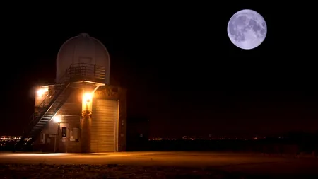 SUPER LUNA - cea mai mare lună plină din 2012, sâmbătă seara, la concurență cu 