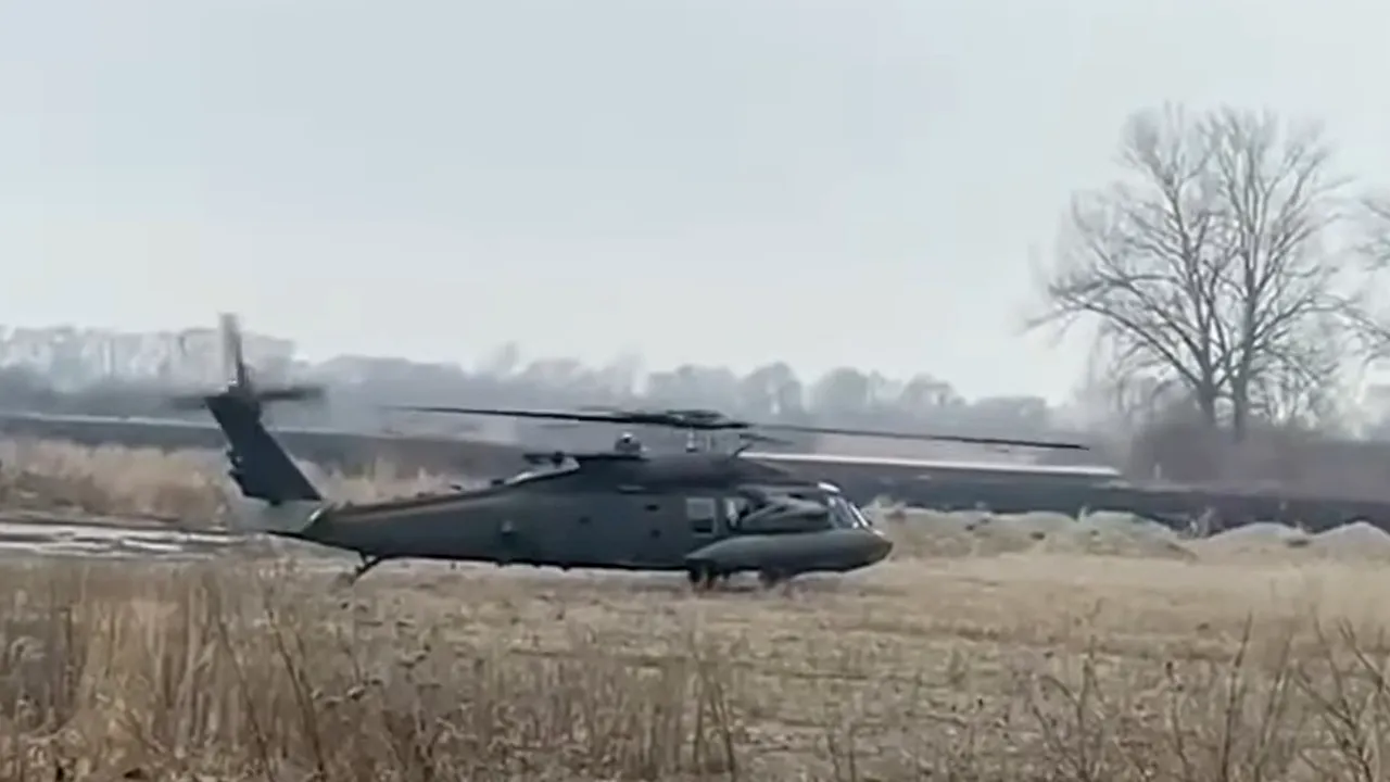 Tabără militară instalată în județul Botoșani. Convoiul a tranzitat miercuri seară județul Suceava