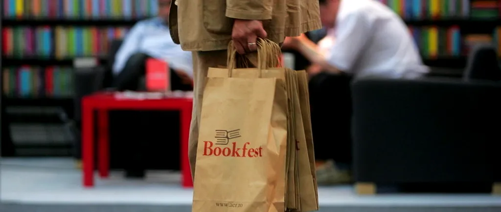 BOOKFEST 2012. Cel mai tânăr autor, în vârstă de 11 ani, își lansează prima carte