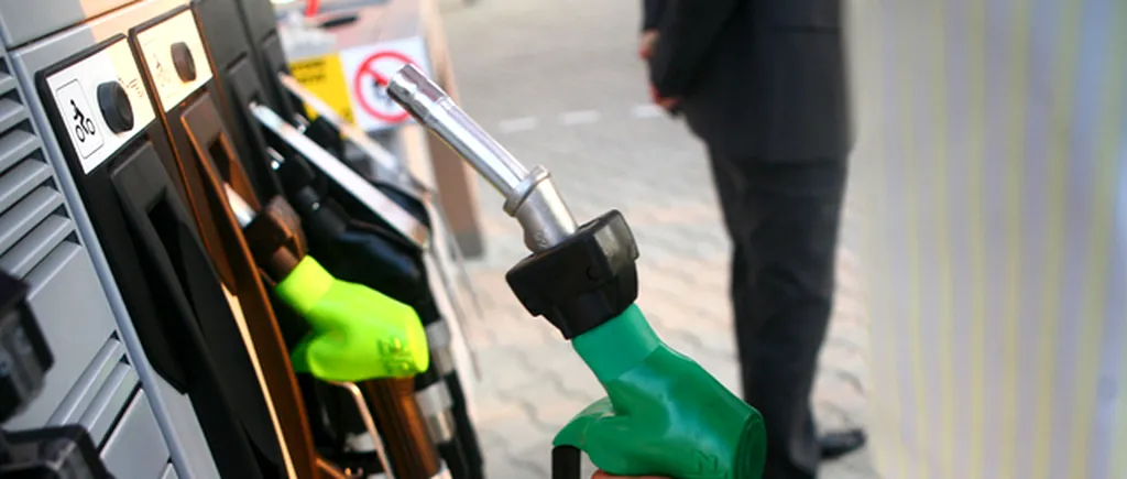 În atenția șoferilor | OMV Petrom, „dirijorul pieței de combustibil: Companiile petroliere așteaptă mișcările strategice ale liderului pieței pentru a decide modul în care modifică prețul carburanților