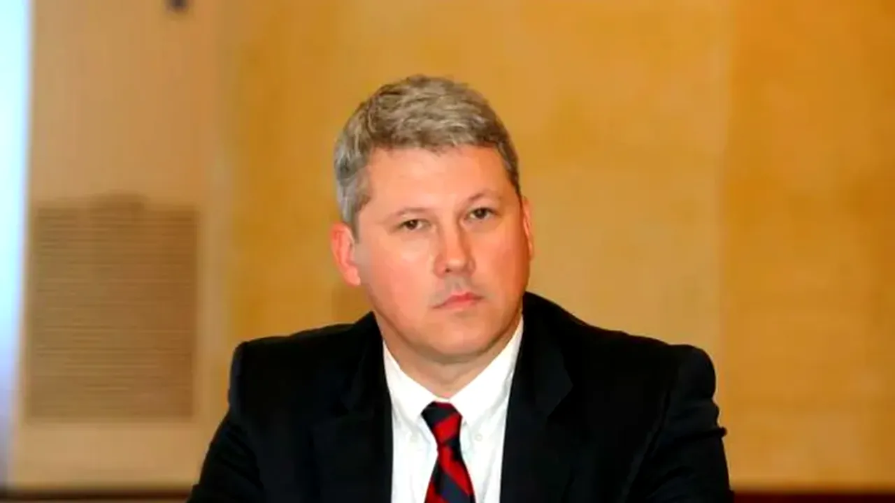 Ministrul Justiției își cere scuze după ce a afirmat, eronat, că soțul fostei șefe DIICOT Giorgiana Hosu ar fi fost achitat, deși procesul nu s-a încheiat: ”Nu am verificat, în prealabil, informația pe care o aveam din surse neoficiale”