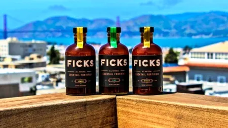 Conținutul acestei sticluțe te scapă de dureri de cap