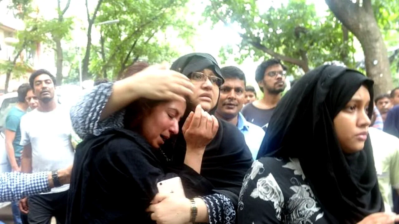 Liderul grupării care a ucis 22 de turiști într-o cafenea din Bangladesh, arestat