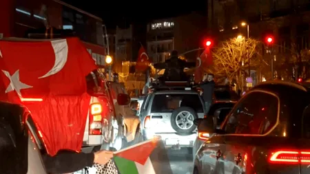 Protest pe patru roți în Istanbul. Turcii au blocat orașul în semn de protest față de conflictul declanșat de SUA și Israel în Orientul Mijlociu