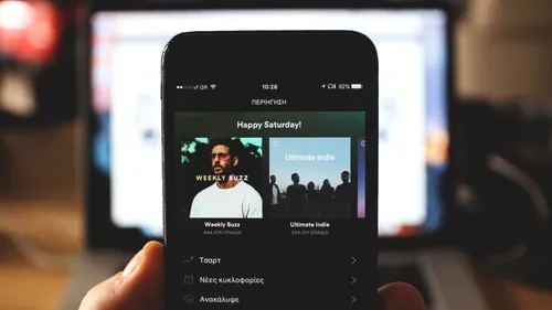 Spotify se lansează de azi și în România. Cât costă abonamentul lunar serviciul de streaming muzical