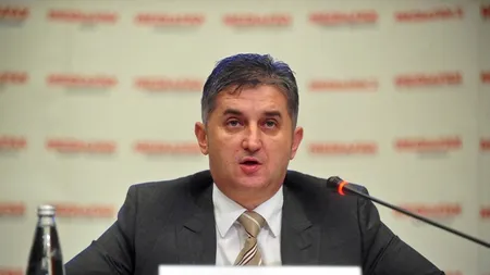 Deputatul Eusebiu Pistru s-a răsturnat cu o motoparapantă în urma unui zbor de agrement în Arad