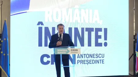 Crin Antonescu: România e o ţară plină de şefi, dar în criză de lideri / Preşedintele va avea de condus o ambarcaţiune în plină FURTUNĂ