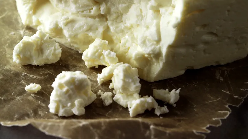 Din ce este făcută brânza FETA, de fapt. Mulți români nu știu ce conține