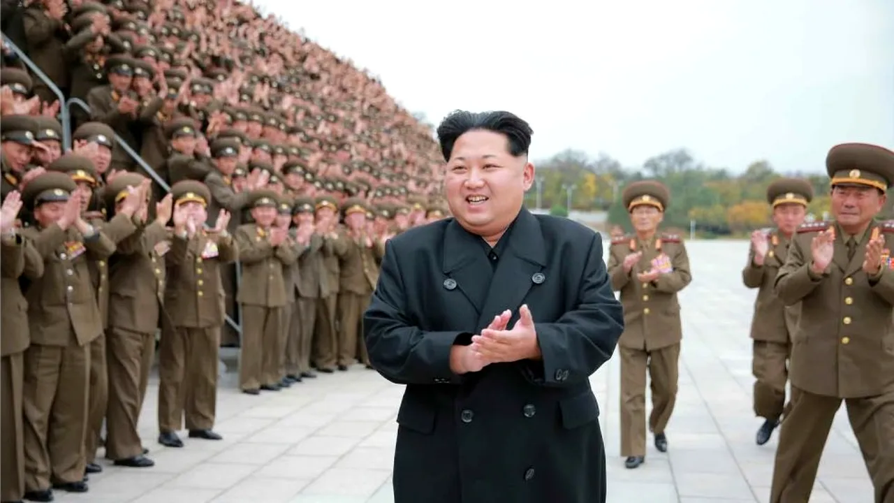 Pe pereții unei gări din Coreea de Nord cineva a scris „Kim Jong-Un este un nenorocit