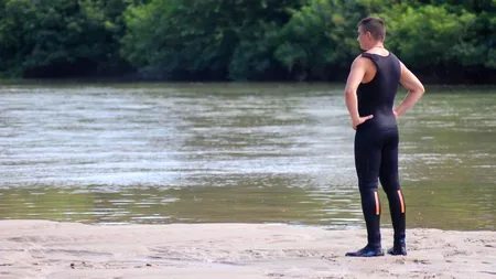 Un tânăr din județul Iași este căutat de pompieri după ce a dispărut în apele râului Jijia