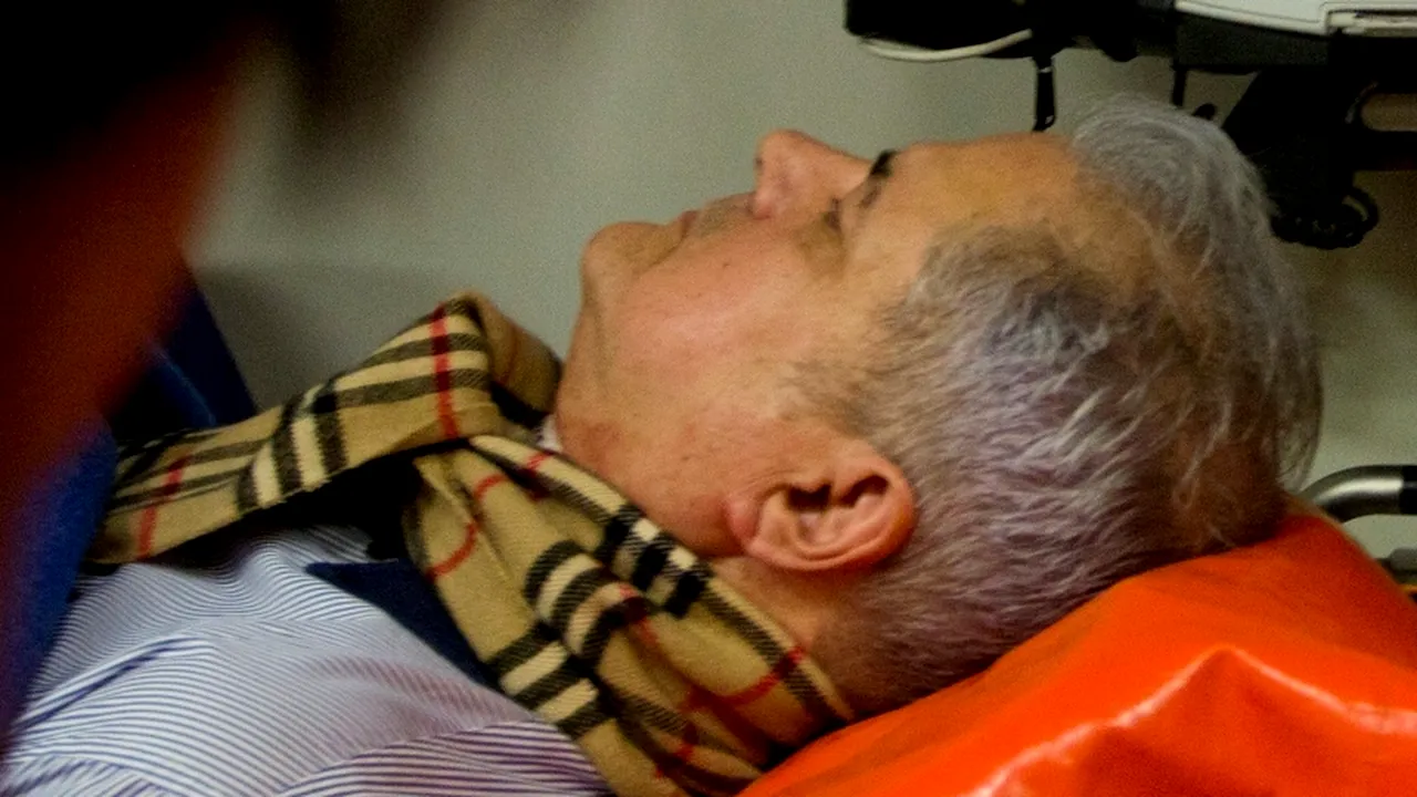ADRIAN NĂSTASE S-A ÎMPUȘCAT. Poliția a trimis o scrisoare medicilor de la Floreasca unde e internat  Adrian Năstase