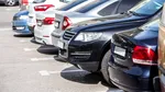 Mașini personale trecute drept autospeciale pentru parcare gratis. Doi foști șefi ai Poliției din Oradea, trimiși în judecată