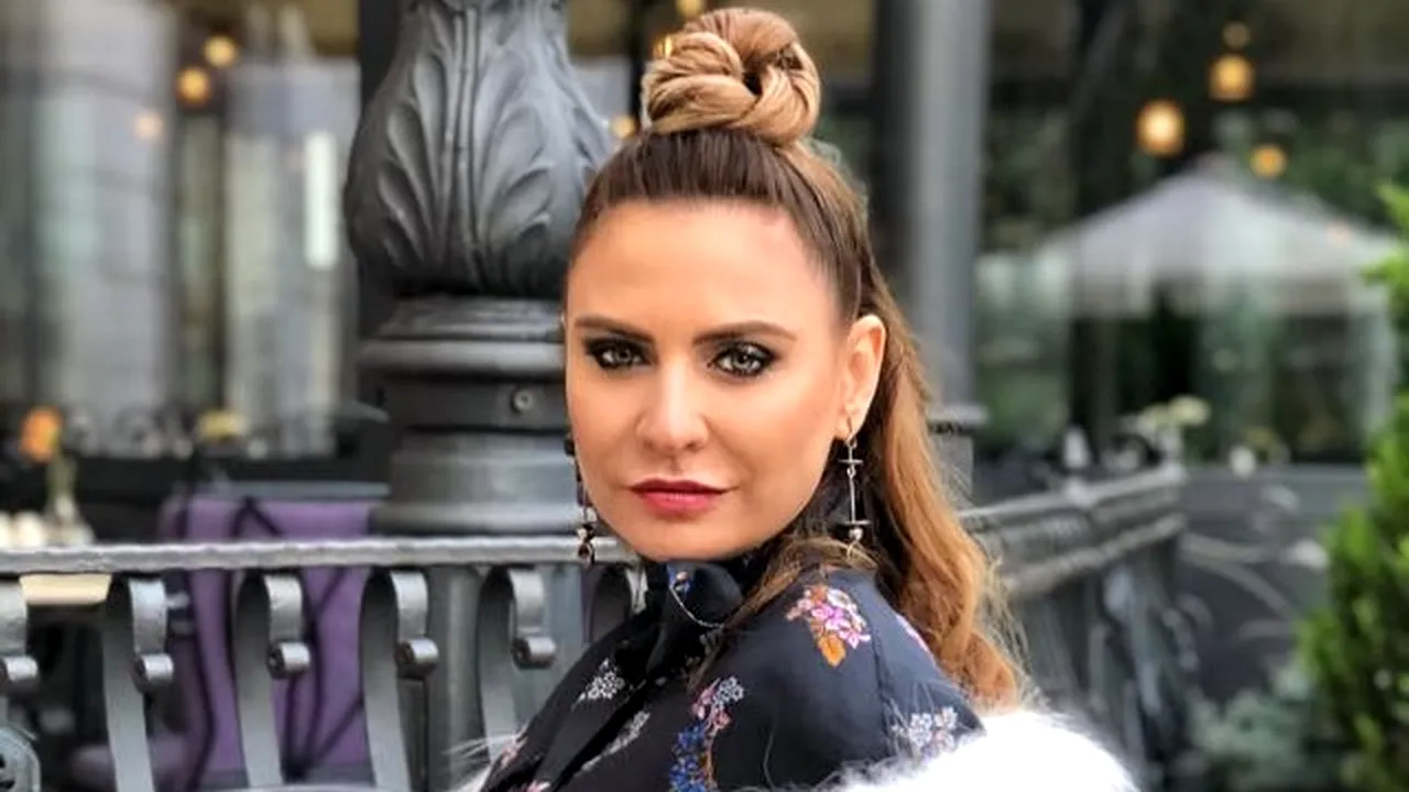 Adina Buzatu: ”Garderoba esențială. Cum să investești inteligent”