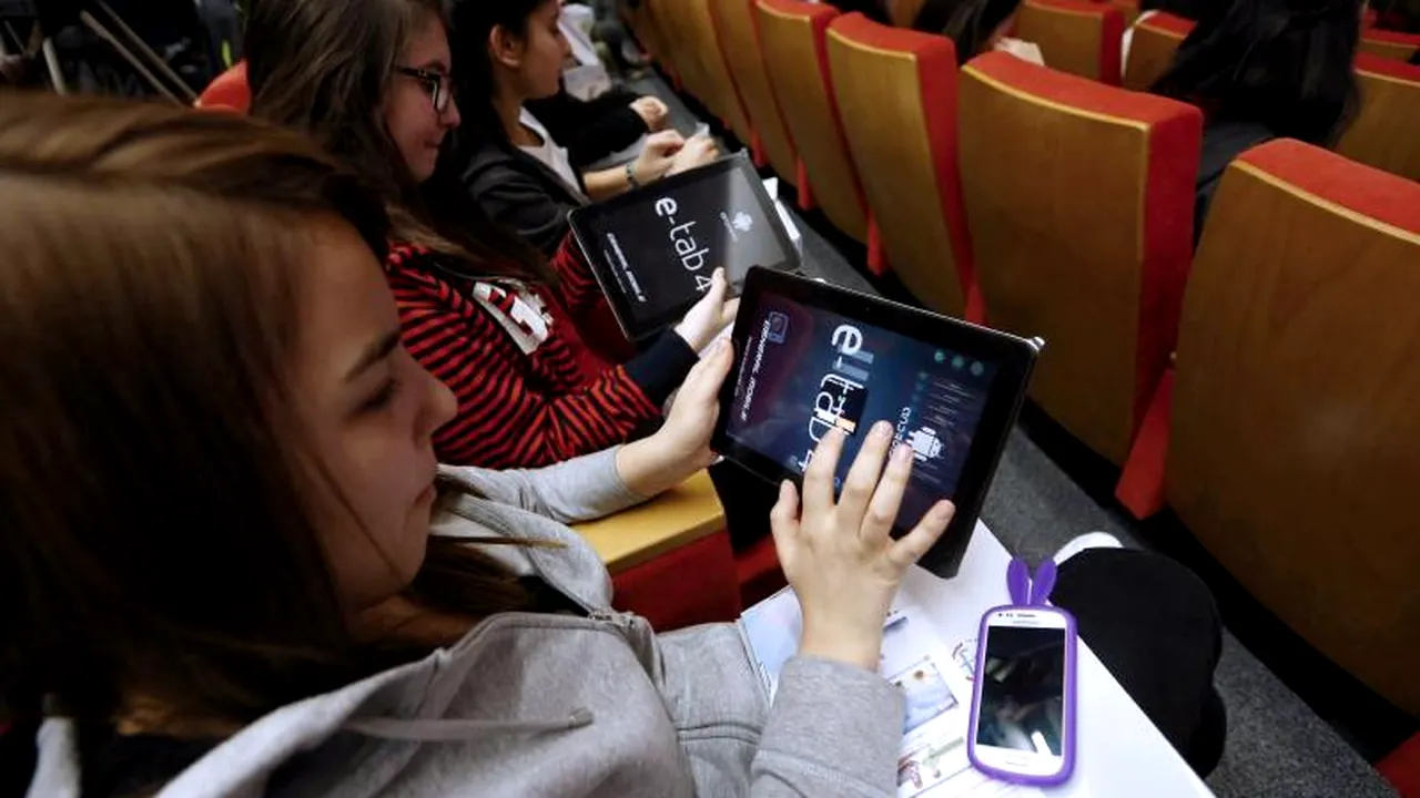 Premierul Recep Tayyip Erdogan apără o lege controversată: „Nu vreau ca tinerii din Turcia să devină prizonieri ai Internetului