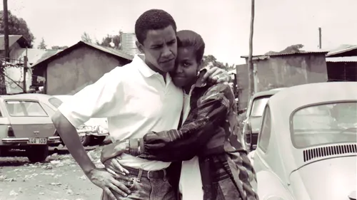 Povestea de iubire dintre Barack și Michelle Obama cum nu a mai fost văzută niciodată. Imagini de colecție 