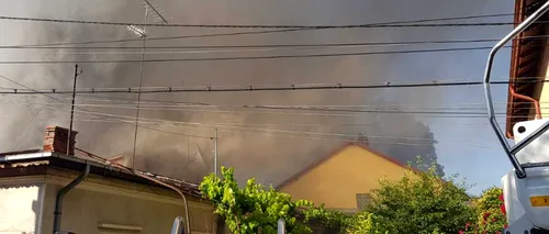 Incendiu la un ansamblu de locuințe din Sectorul 2 din București 
