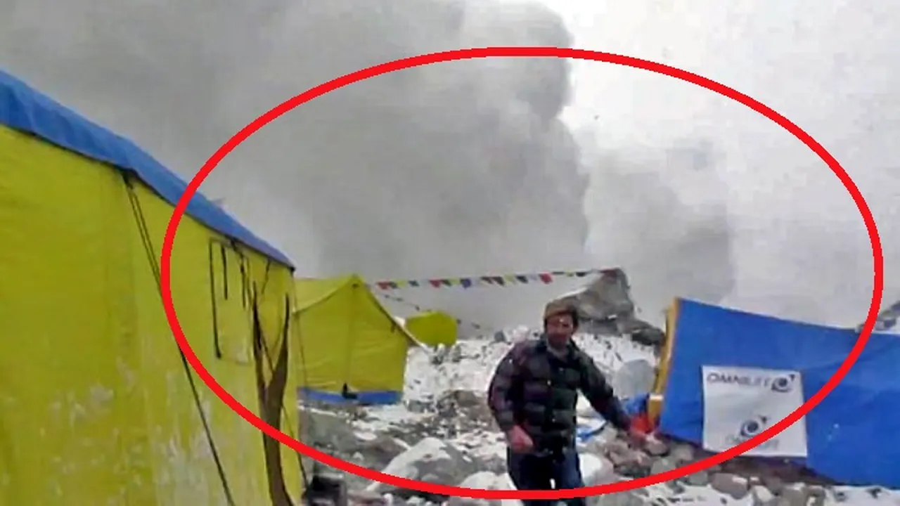 Au apărut noi imagini cu avalanșa produsă pe Everest în timpul cutremurului din Nepal