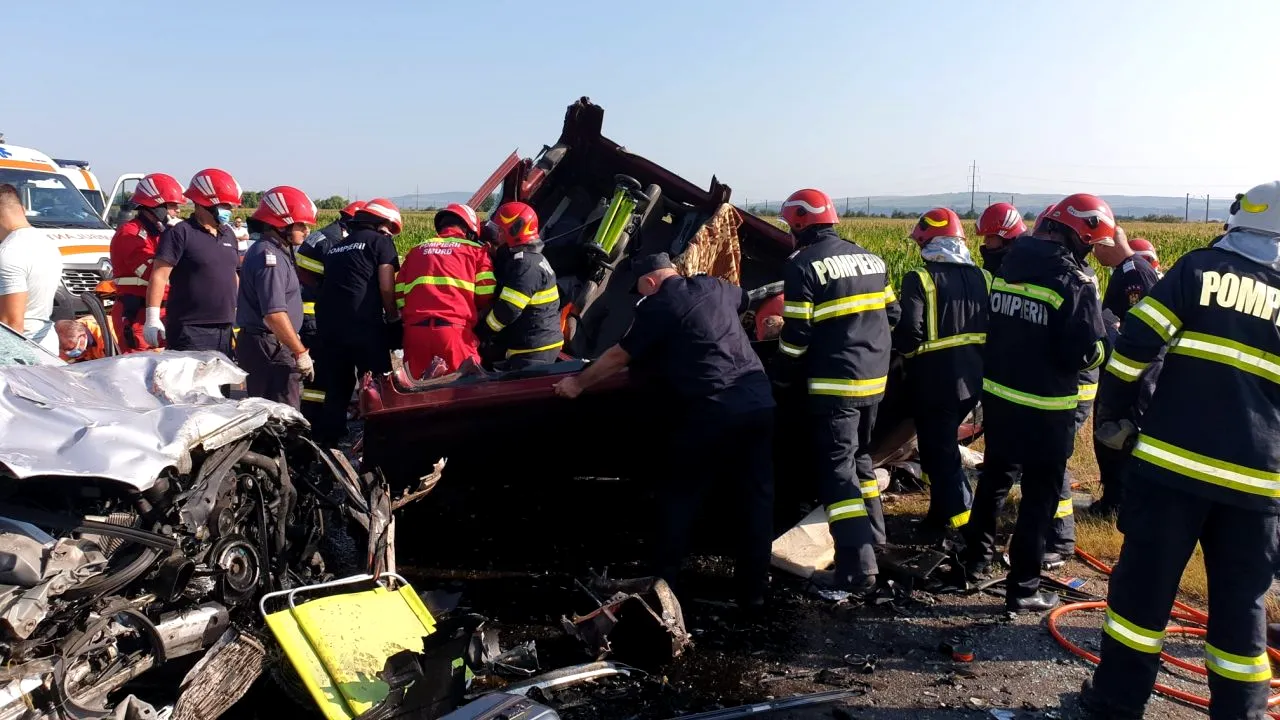 Bilanţ negru pe şosele. 24 de persoane au murit în accidente produse în acest weekend