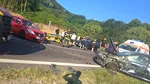 Accident grav pe Valea Oltului. O persoană a rămas încarcerată, iar alta a fost aruncată pe șosea