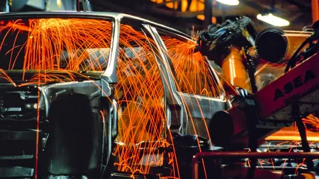 Din nou LA COADA clasamentului. România, printre țările cu CEL MAI SCĂZUT procent al utilizării ROBOȚILOR, în UE