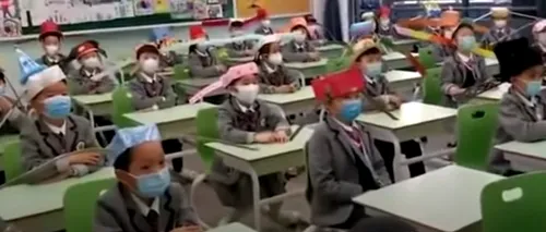 MĂSURĂ INEDITĂ. Cum reușesc elevii din China să păstreze distanțarea socială la școală - VIDEO