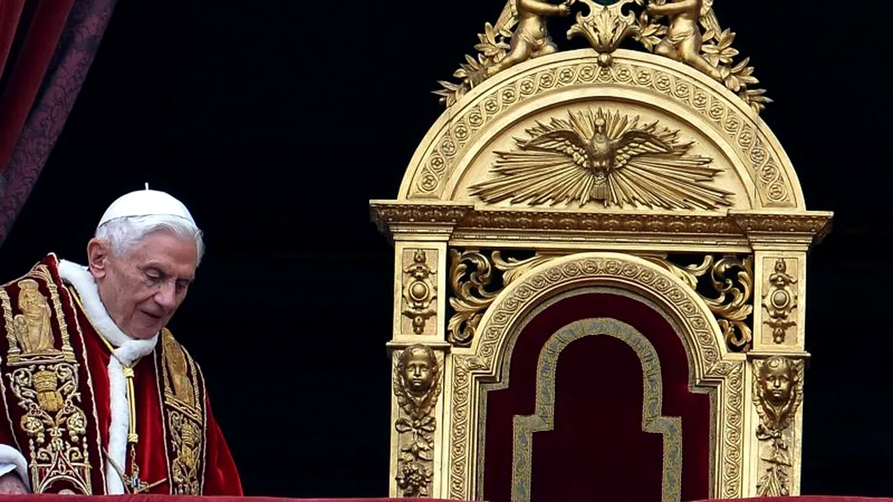 PAPA BENEDICT al XVI-lea se retrage de la conducerea Bisericii Catolice. Alți Pontifi romani care au renunțat la Scaunul Papal