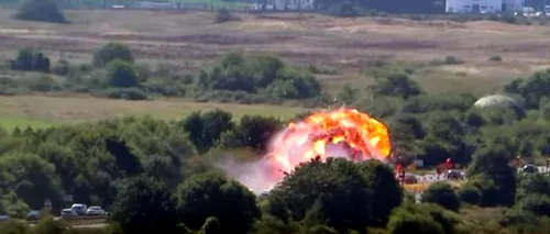 Un avion militar s-a prăbușit la un show aerian din Anglia. Bilanțul a ajuns la 11 morți