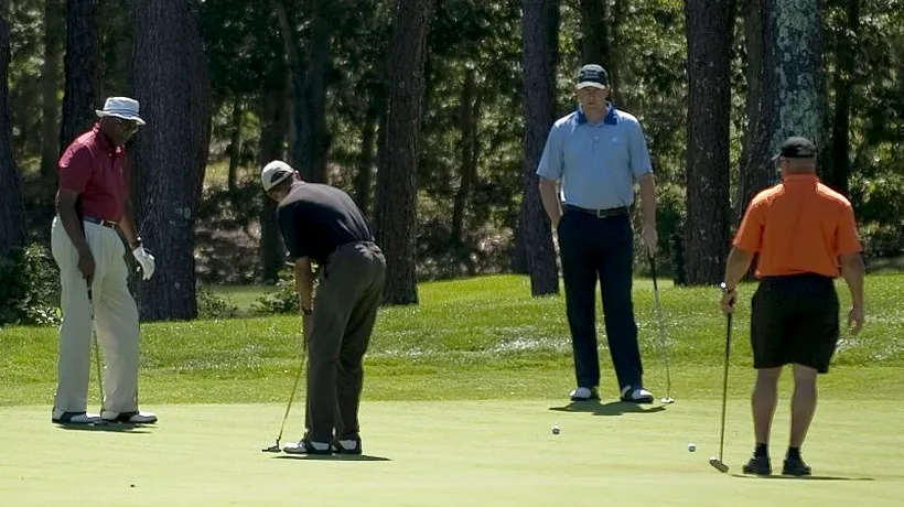 Obama, criticat pentru că juca golf și râdea după ce vorbise despre decapitarea lui James Foley