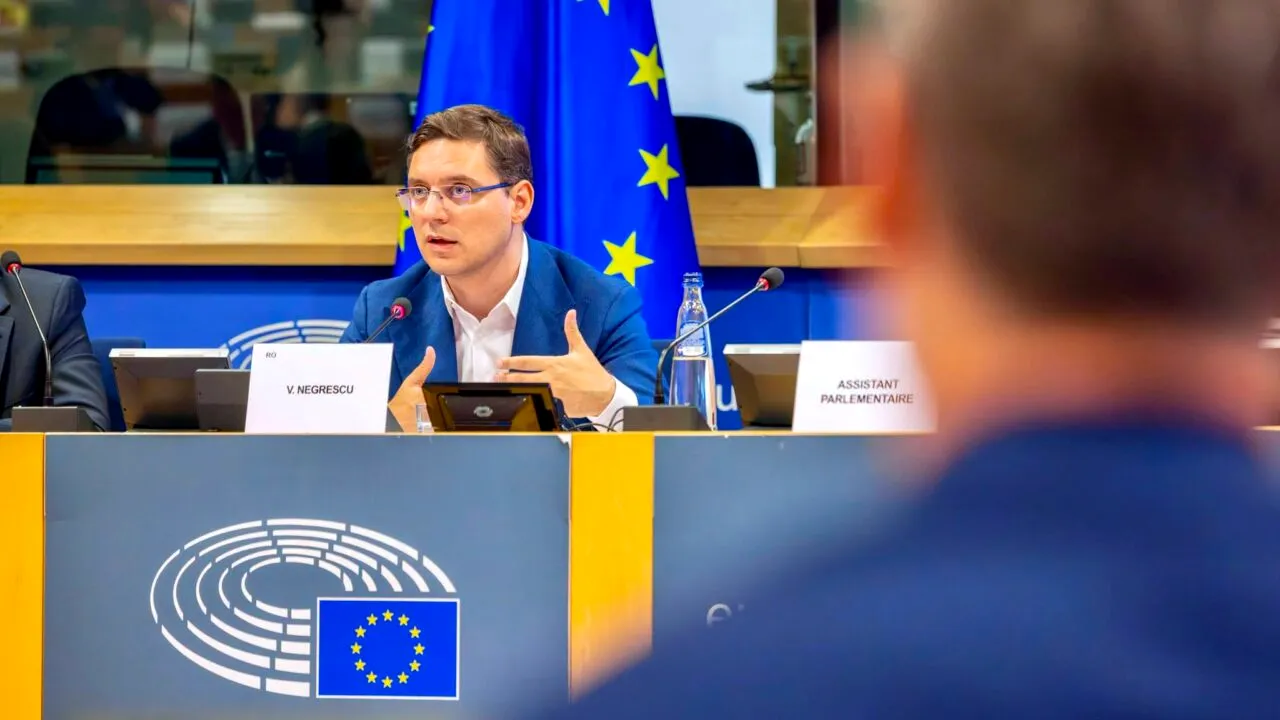 Victor Negrescu a discutat cu reprezentanții parlamentelor naționale din statele UE: Trebuie să joace un rol și mai important în dezbaterea europeană