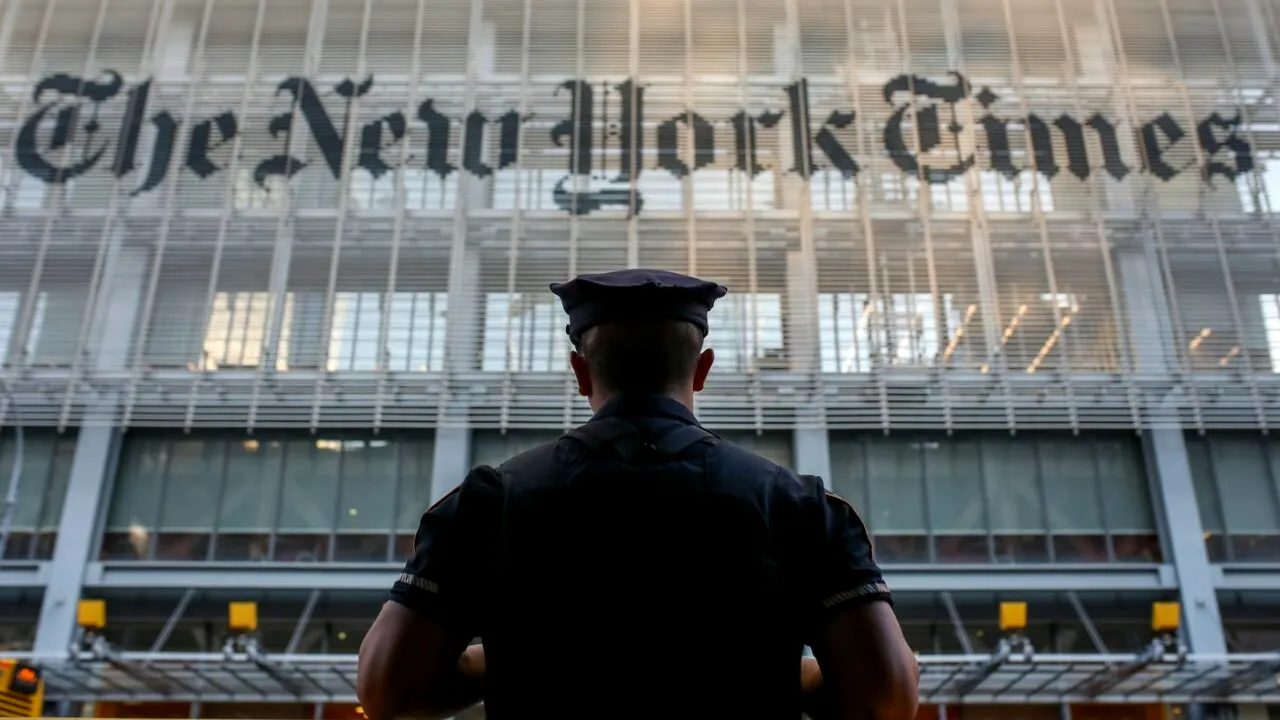 Donald Trump dă în JUDECATĂ cotidianul The New York Times pentru calomnie. Preşedintele SUA solicită despăgubiri de 15 miliarde de dolari