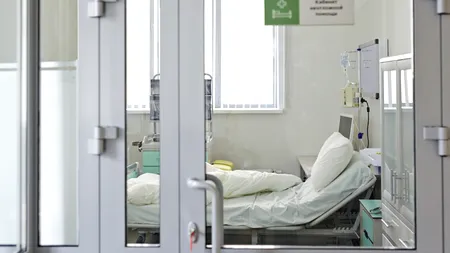 O fetiță a rămas cu sechele după ce i s-a infectat mâna din cauza unei perfuzii administrate greșit, la Craiova