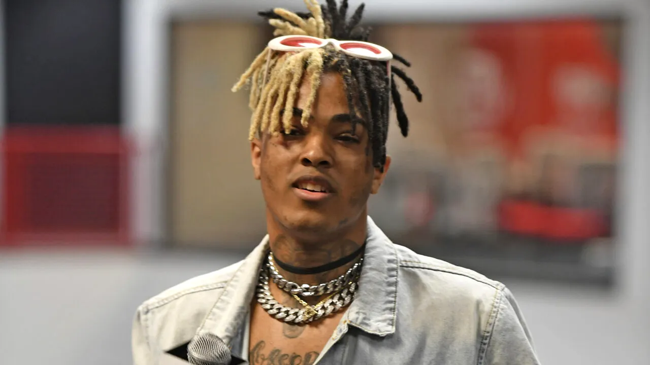 Cei trei bărbaţi găsiţi vinovaţi pentru asasinarea rapperului american XXXTentacion, condamnați la închisoare pe viață