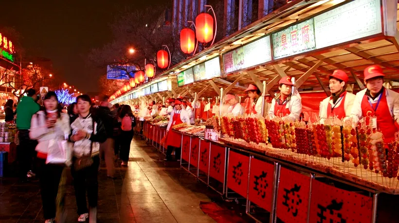 CHINA. Un nou focar de infecție în pieţele angro de alimente din Beijing. Cum favorizează umiditatea supravieţuirea virusului