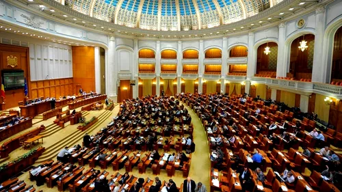 Camera Deputaților adoptă pe articole TAXA DE SOLIDARITATE, majorând la 900.000 euro valoarea averilor vizate