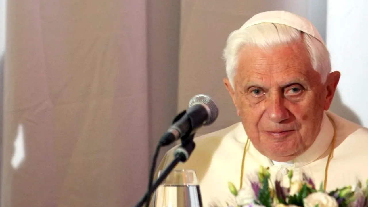 PAPA BENEDICT AL XVI-LEA SE RETRAGE. Motivul pentru care renunță la funcție PAPA BENEDICT AL XVI-LEA