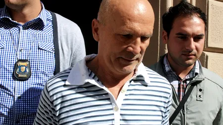 Antrenorul de karate din Timișoara acuzat de viol i-a dăruit uneia dintre victime un telefon mobil care conținea fotografii cu conținut pornografic cu el și copila