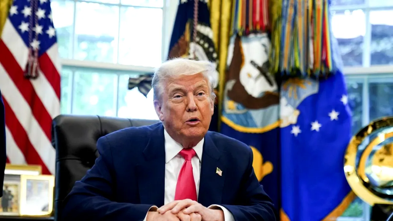 Trump le spune aliaților să „meargă să-și ia propriul petrol”, pe măsură ce frustrarea față de închiderea Strâmtorii Ormuz crește