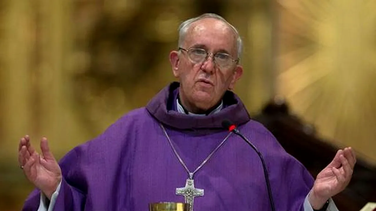 Papa Francisc a transmis o telegramă de condoleanțe după tragedia din clubul Colectiv
