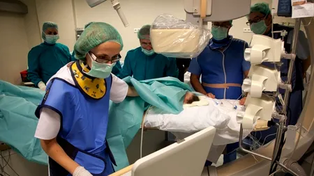Viața unui bebeluș de o zi, salvată într-una din primele operații pe cord de la Marie Curie