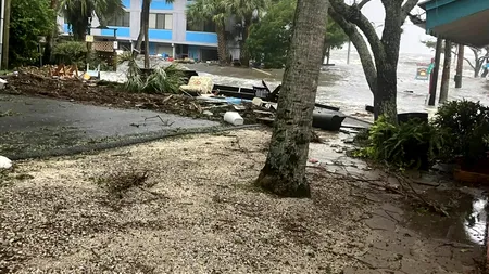 VIDEO | Uraganul Idalia face ravagii în Florida. Joe Biden a discutat cu guvernatorul Ron DeSantis