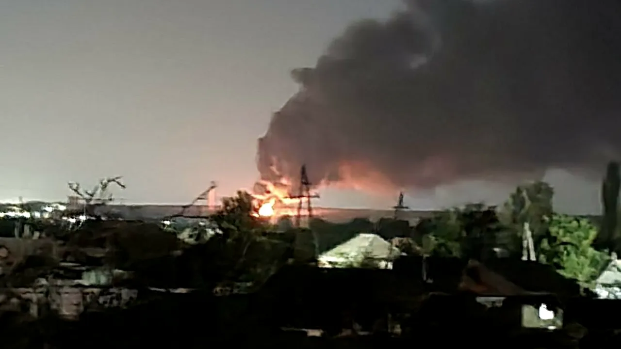 Războiul se intensifică: Drone rusești lovesc clădiri civile în Odesa, armata ucraineană atacă obiective strategice din Rusia și Luhansk