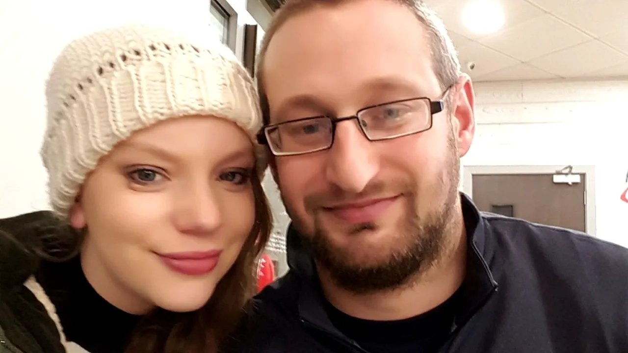 Drama unei tinere mame: Femeia, bolnavă în stadiu terminal, s-a căsătorit cu alesul inimii de Anul Noul. Imediat după nuntă a adormit și nu s-a mai trezit