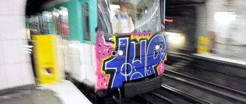 Patru adolescenți români, prinși în flagrant comițând furturi la metroul din Paris