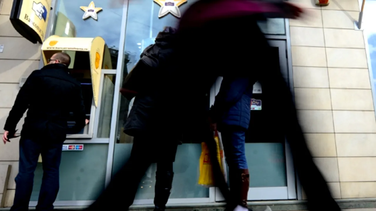 Românii și-ar putea declara „falimentul personal