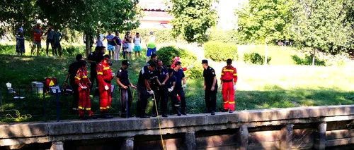 Tragedie în București: bărbatul dispărut în lacul Colentina a fost găsit de scafandri. Omul nu a mai putut fi salvat. FOTO și VIDEO