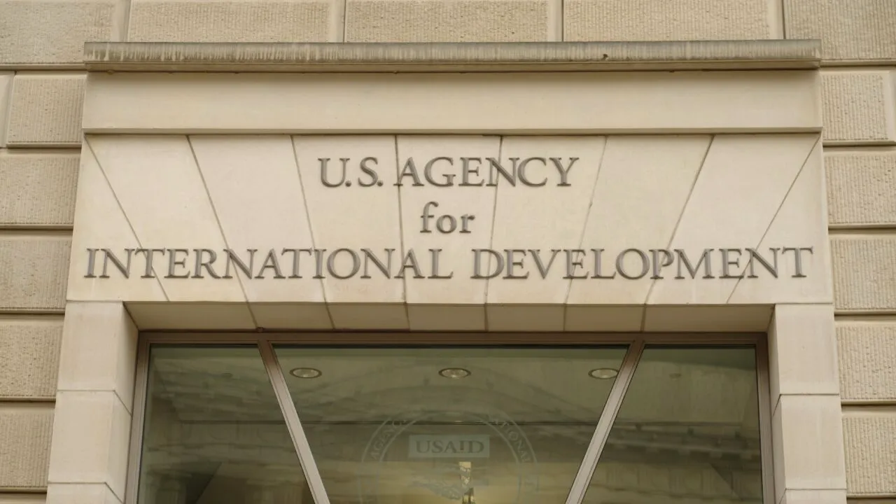 Sute de oficiali critică desființarea USAID într-o scrisoare adresată lui Marco Rubio